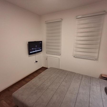 Apartman Studio Dado Ужице Екстер'єр фото